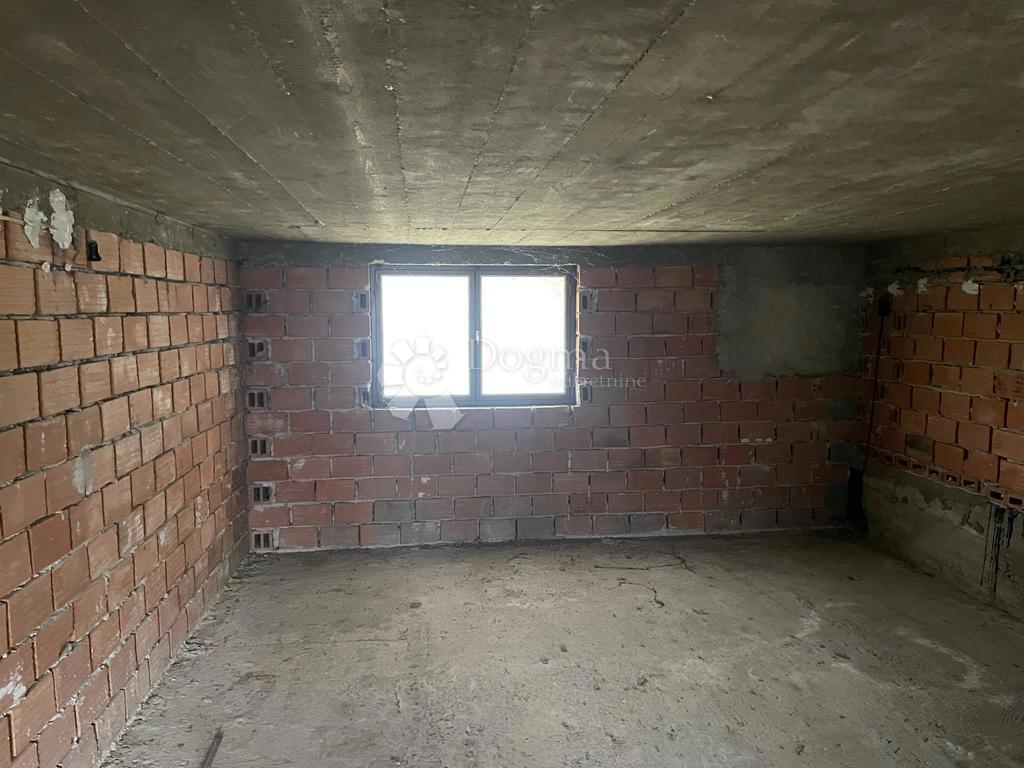 Casa Komin, Ploče, 98m2