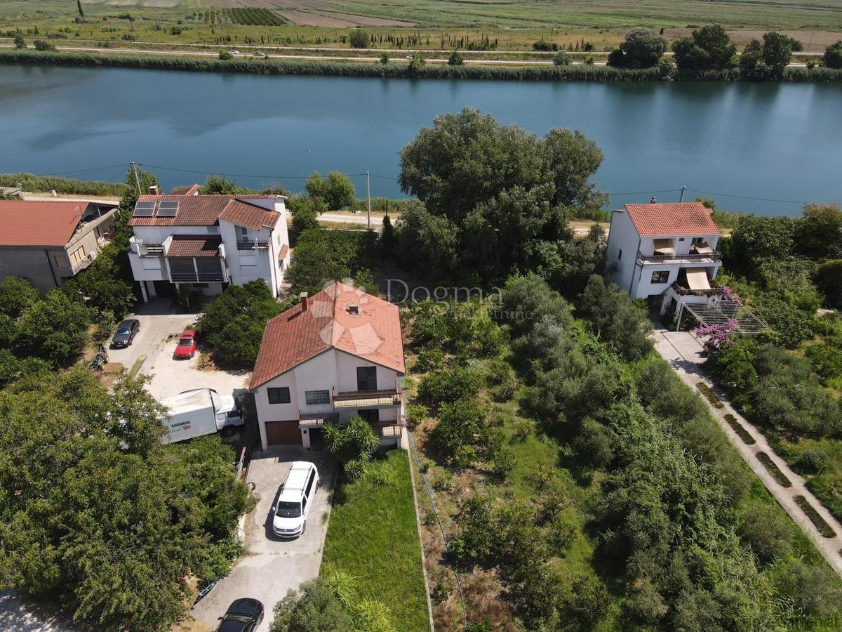 Casa Komin, Ploče, 98m2