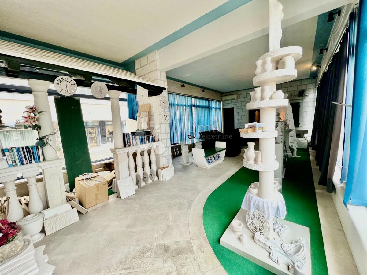 Locale commerciale Strožanac, Podstrana, 82,60m2