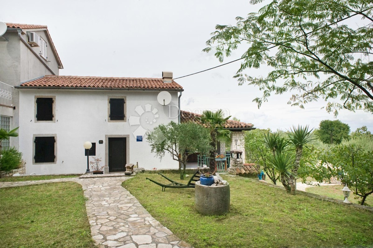 Casa Drenje, Raša, 350m2