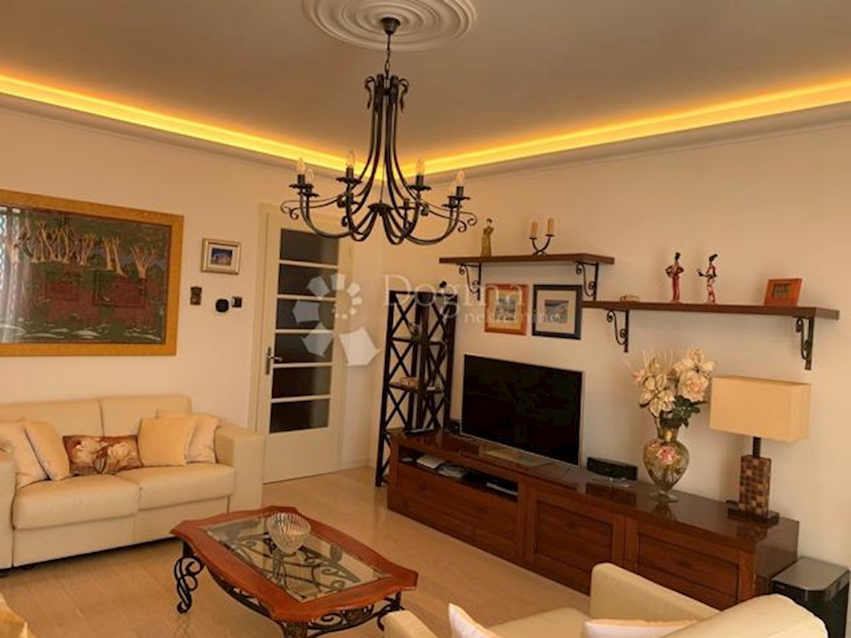 Allogio Centar, Rijeka, 92,79m2