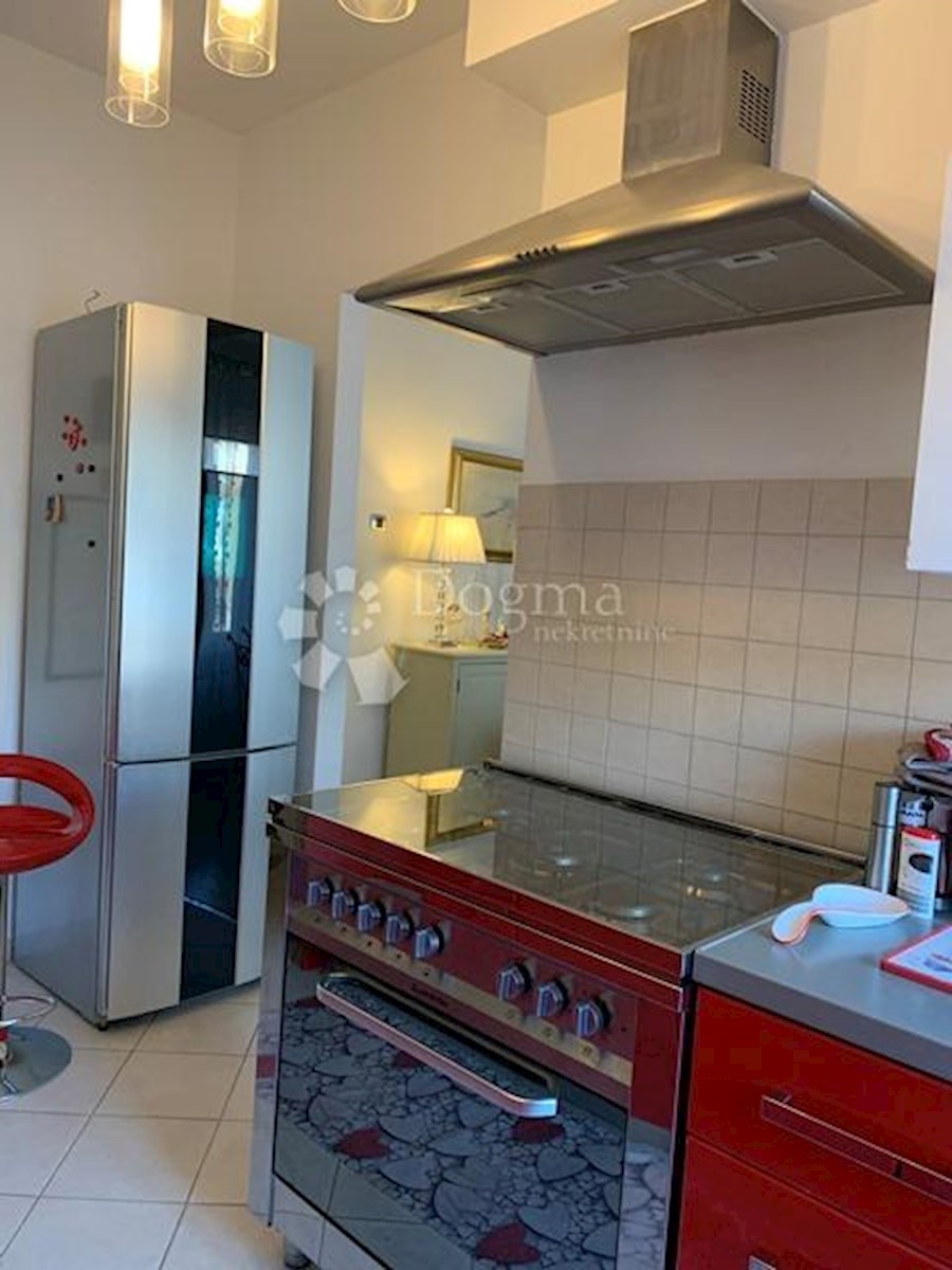 Allogio Centar, Rijeka, 92,79m2