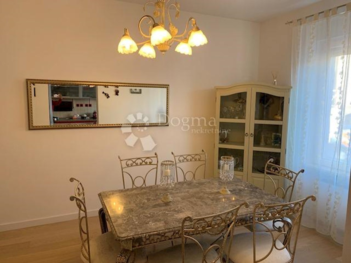 Allogio Centar, Rijeka, 92,79m2