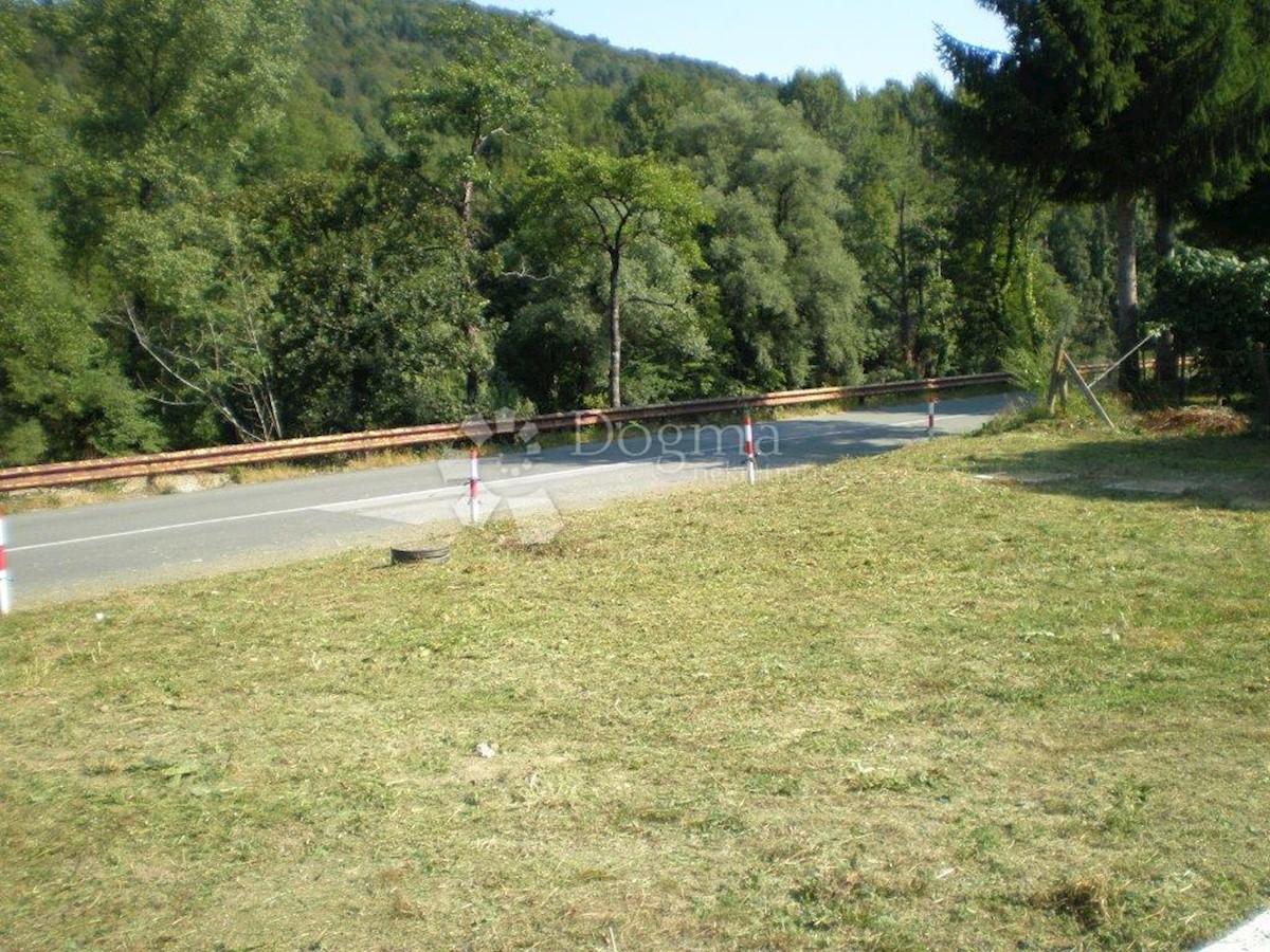 Terreno Brod na Kupi, Delnice, 569m2