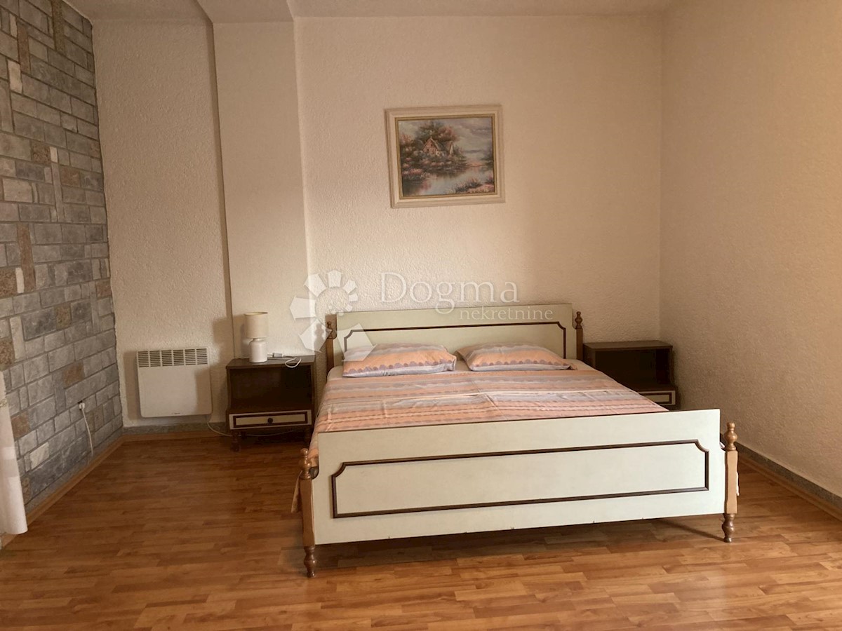 CASA CON RISTORAZIONE - OPPORTUNITÀ PER INVESTIMENTO!