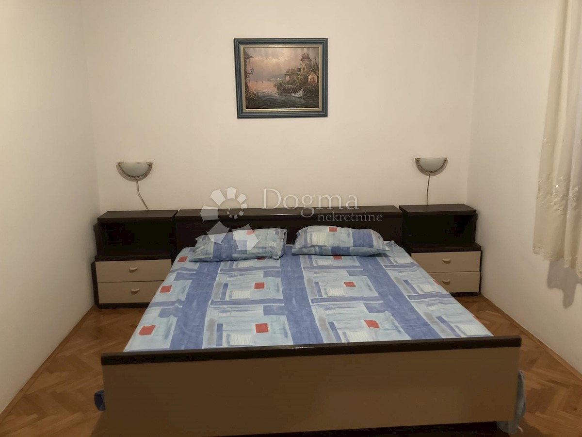 CASA CON RISTORAZIONE - OPPORTUNITÀ PER INVESTIMENTO!