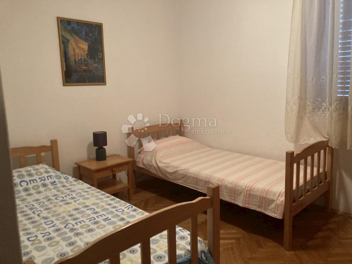 CASA CON RISTORAZIONE - OPPORTUNITÀ PER INVESTIMENTO!