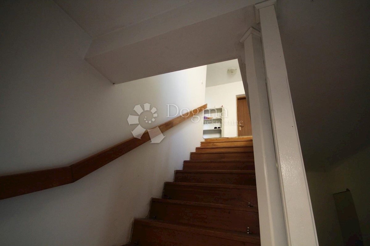 Casa Trešnjevka, Trešnjevka - Sjever, Remiza okretište, 353m2