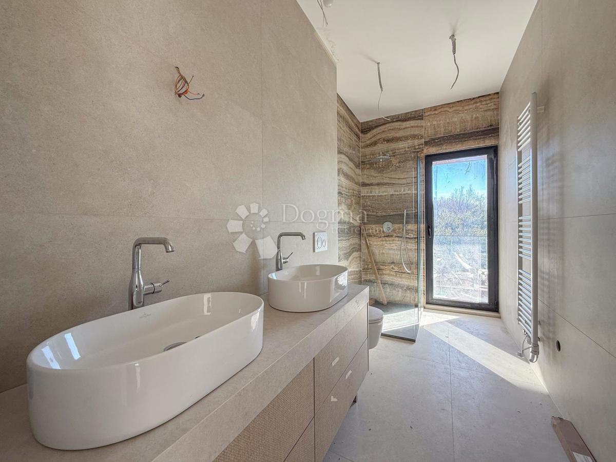 Allogio Bivio, Rijeka, 168m2