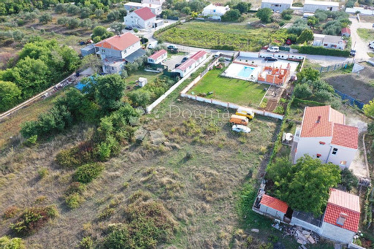 Terreno Crno, Zadar, 874m2