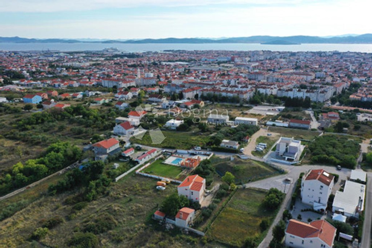 Terreno Crno, Zadar, 874m2