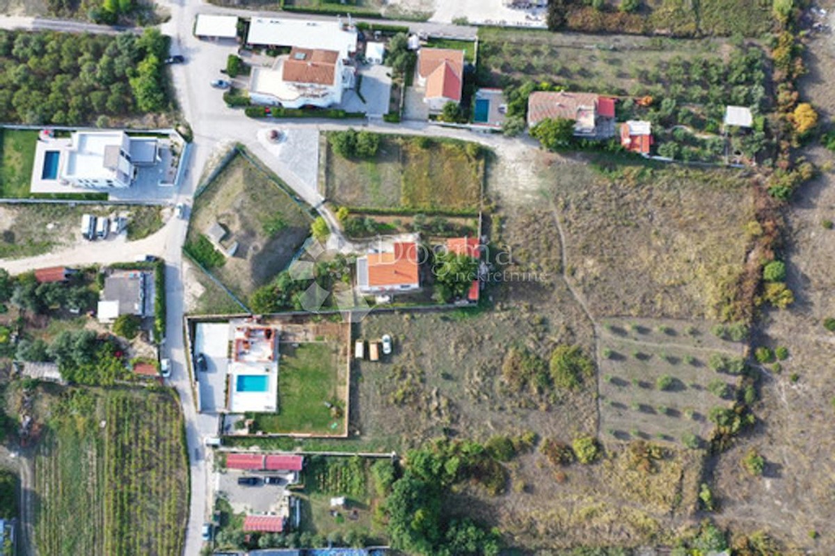 Terreno Crno, Zadar, 874m2