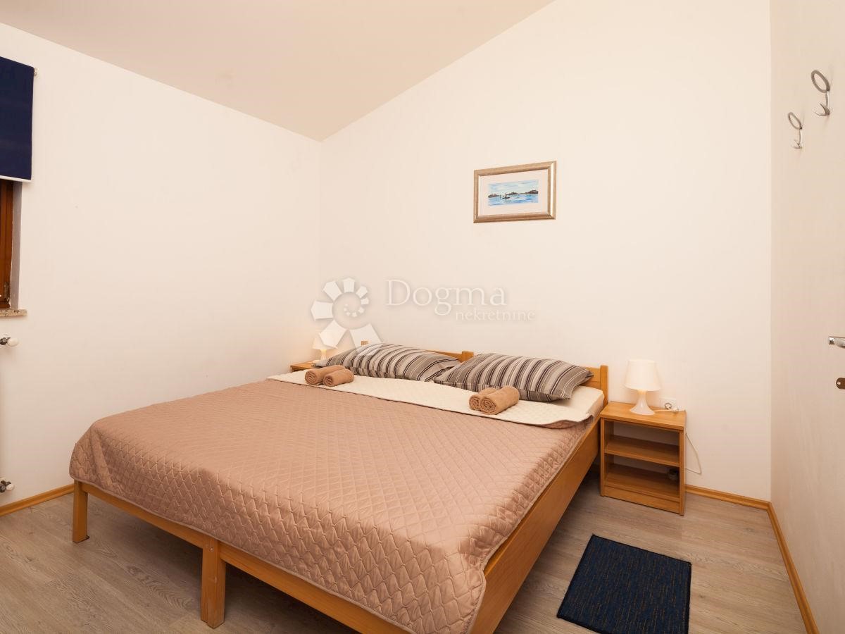 CASA PER 20 PERSONE, PISCINA, SALA, POSIZIONE TOP!