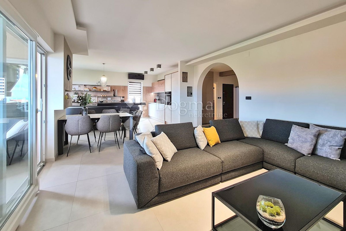 Allogio Pehlin, Rijeka, 217m2