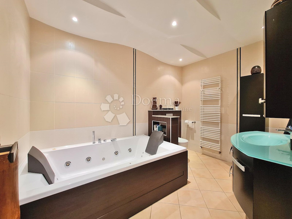 Allogio Pehlin, Rijeka, 217m2