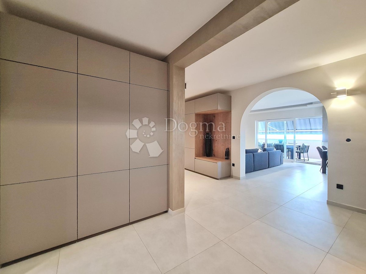 Allogio Pehlin, Rijeka, 217m2