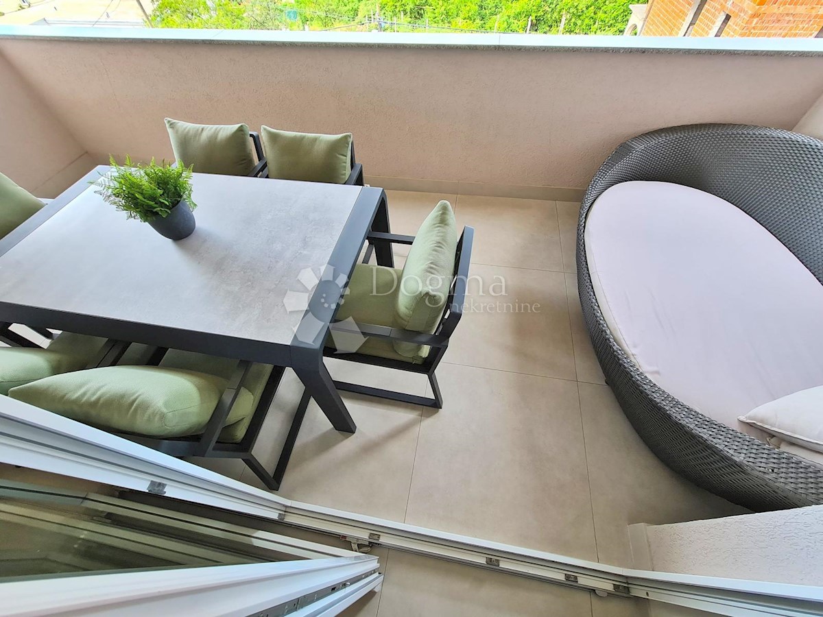 Allogio Pehlin, Rijeka, 217m2