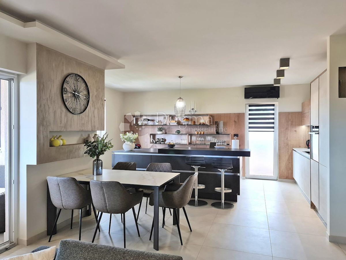 Allogio Pehlin, Rijeka, 217m2