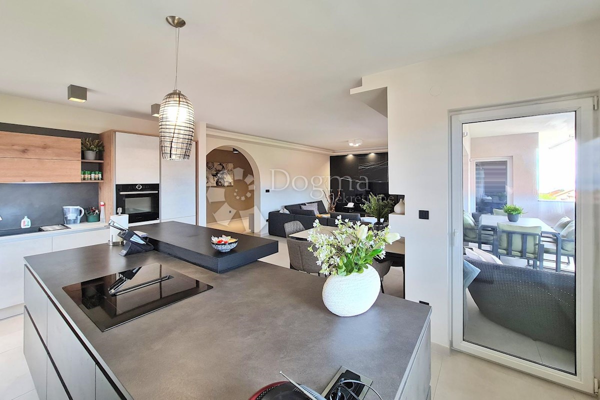 Allogio Pehlin, Rijeka, 217m2