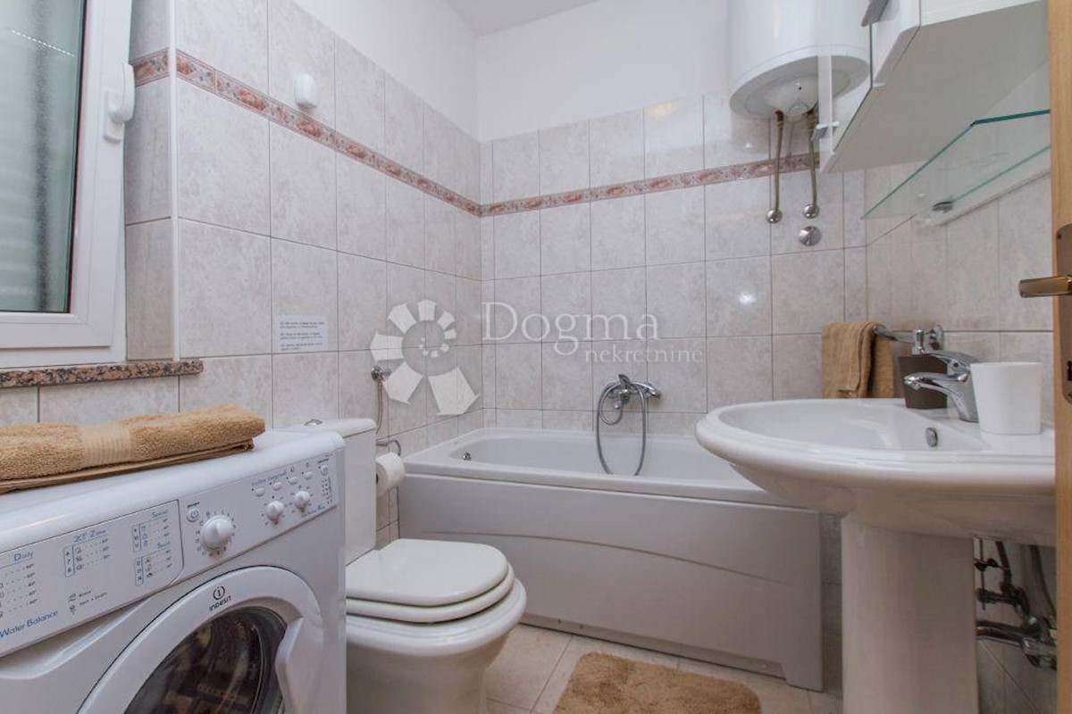 Casa Ravni, Raša, 199m2