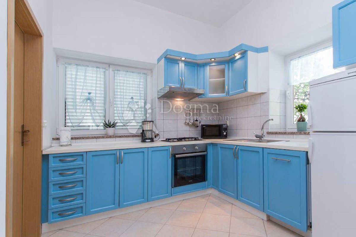 Casa Ravni, Raša, 199m2