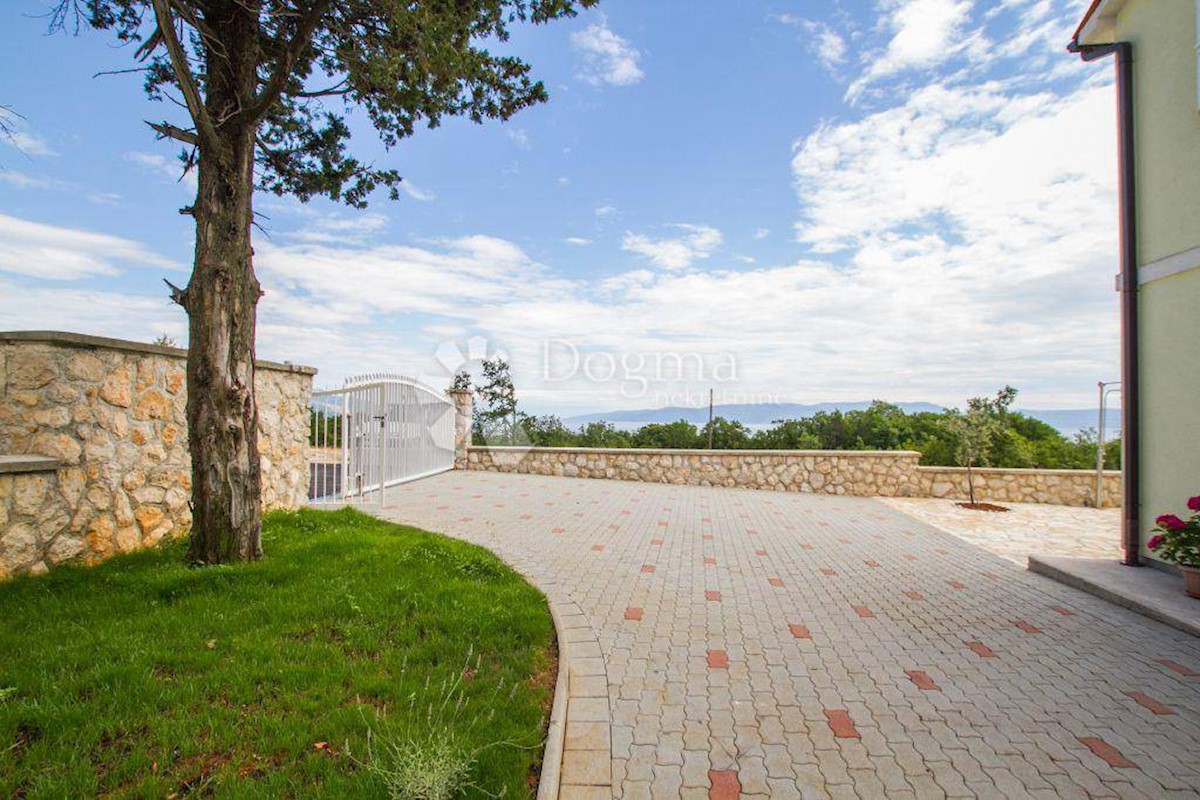 Casa Ravni, Raša, 199m2