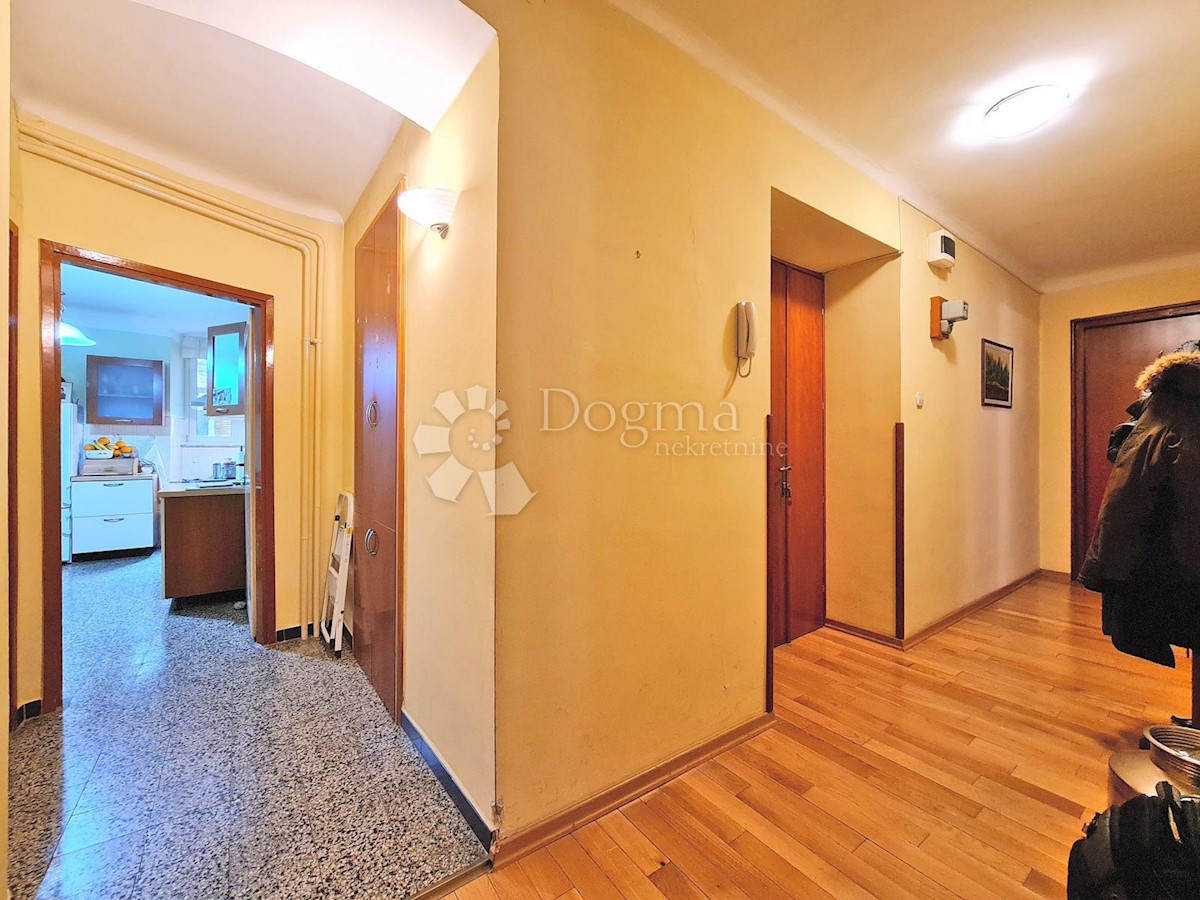 Allogio Centar, Rijeka, 110,55m2