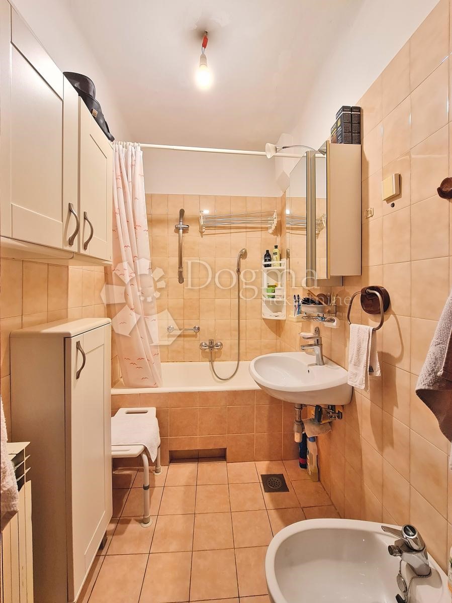 Allogio Centar, Rijeka, 110,55m2