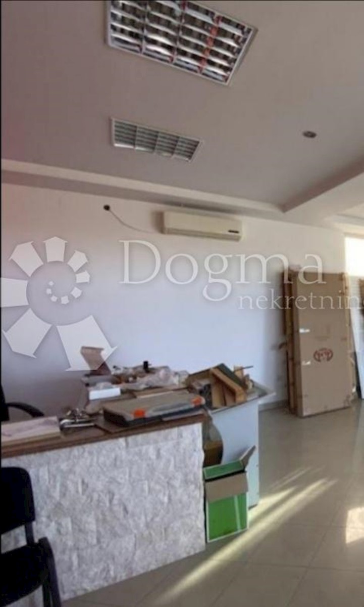 Locale commerciale Vodice, 49,07m2