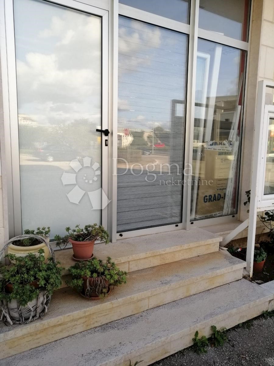 Locale commerciale Vodice, 49,07m2