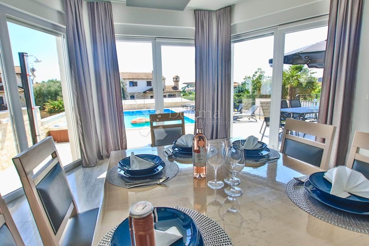 Casa Poreč, 400m2