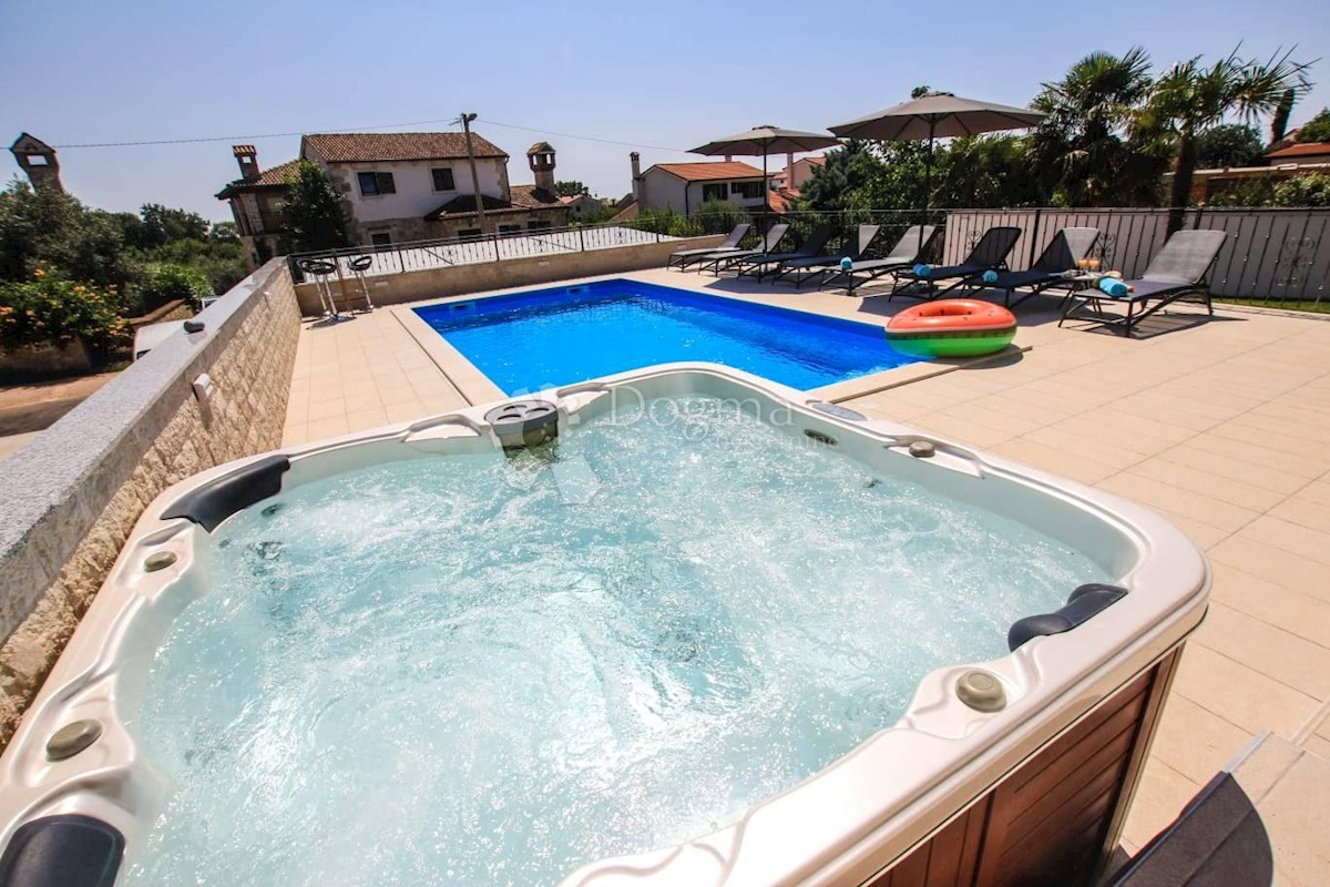 Casa Poreč, 400m2