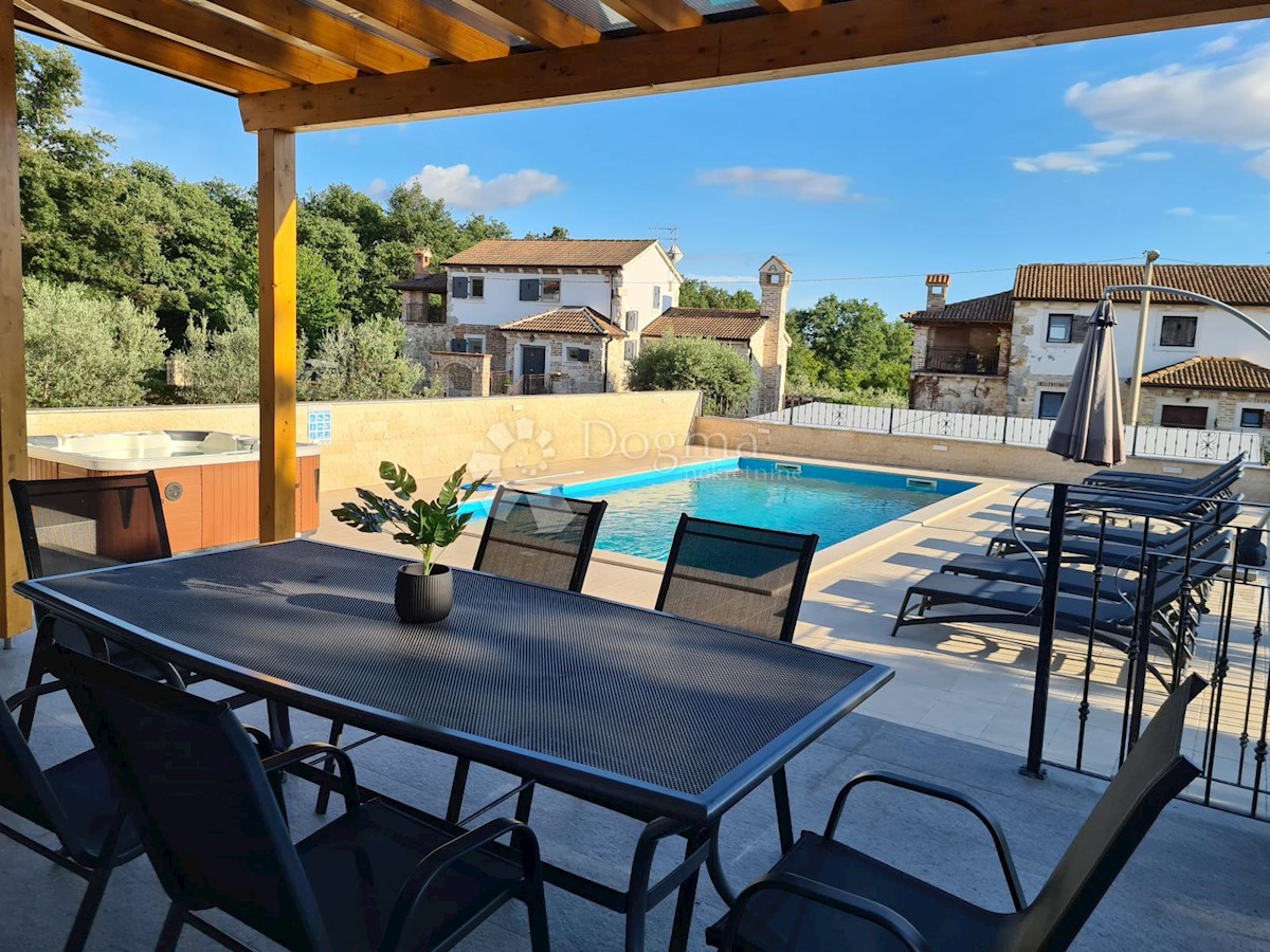 Casa Poreč, 400m2