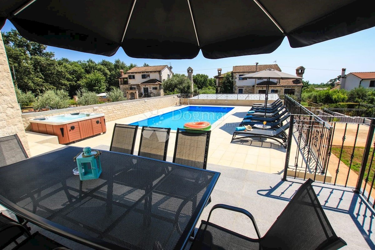 Casa Poreč, 400m2