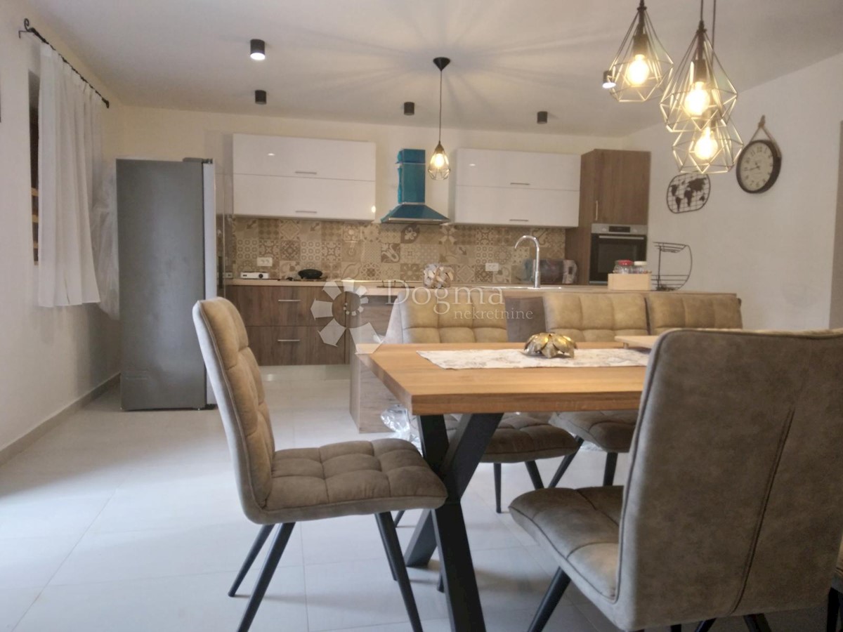 Casa Vodnjan, 180m2