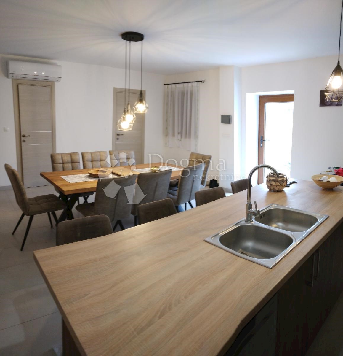 Casa Vodnjan, 180m2