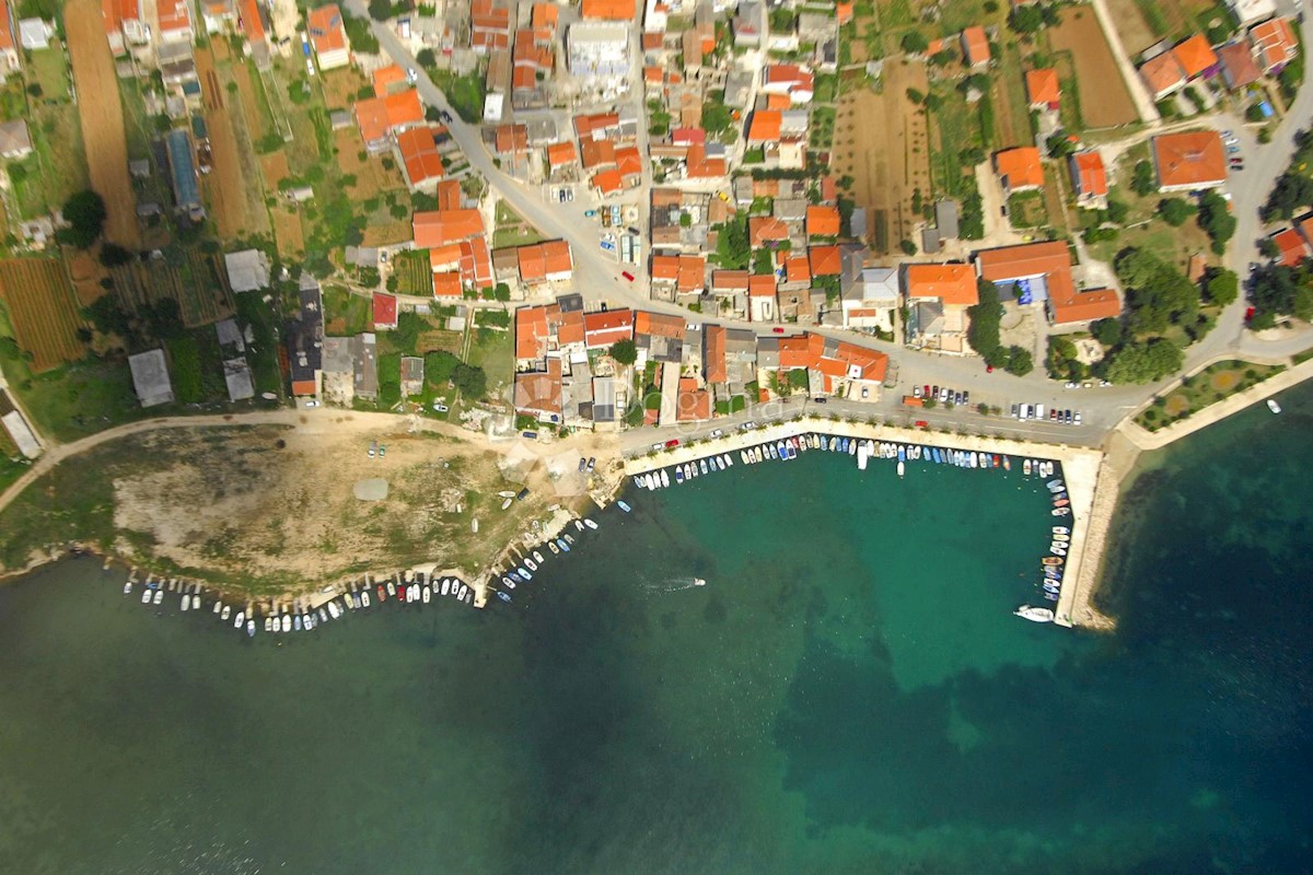 Terreno Posedarje, 730m2