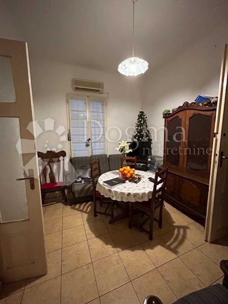 Allogio Centar, Rijeka, 72,73m2