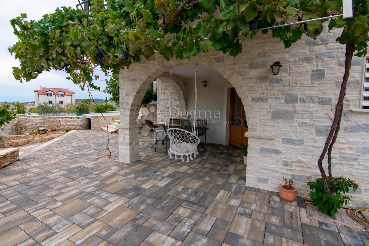 Casa Brodarica, Šibenik - Okolica, 375m2