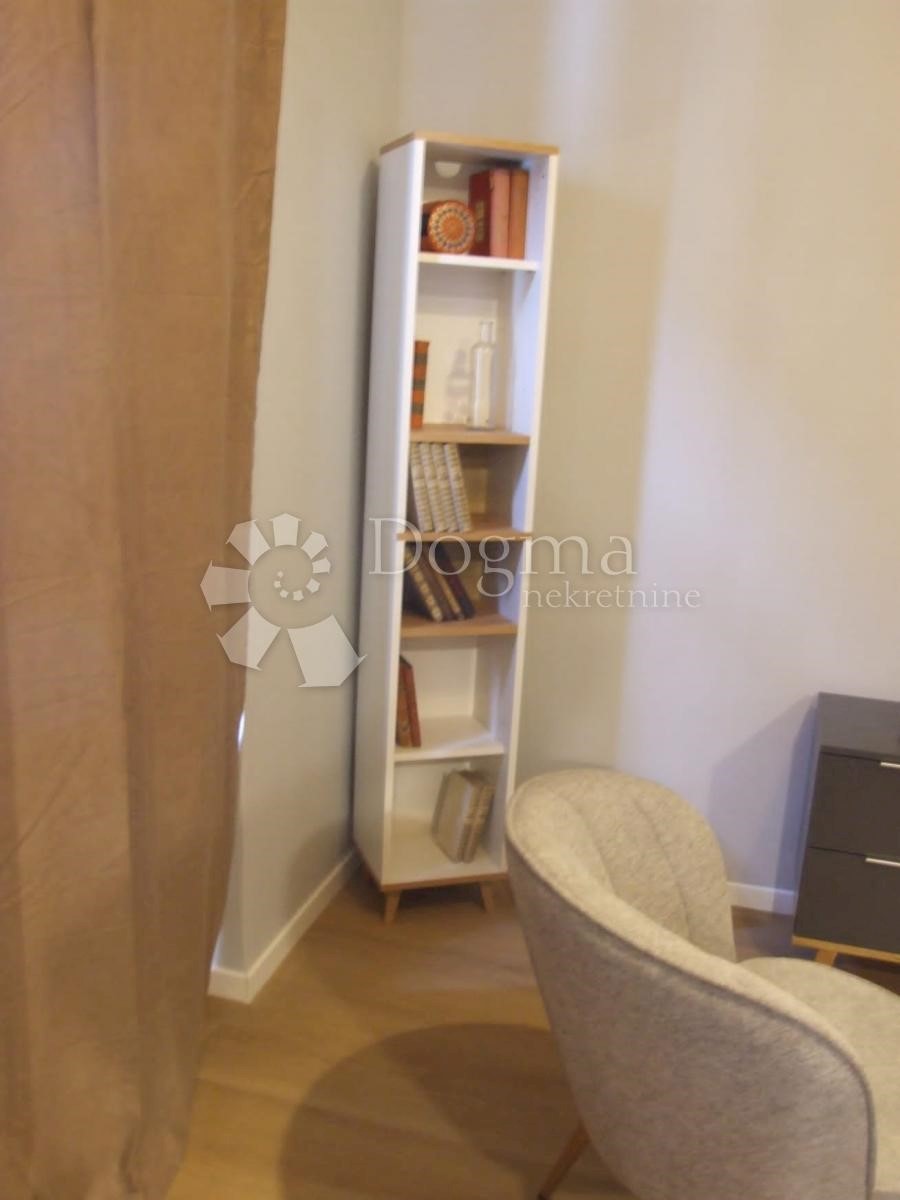 Allogio Centar, Rijeka, 88m2