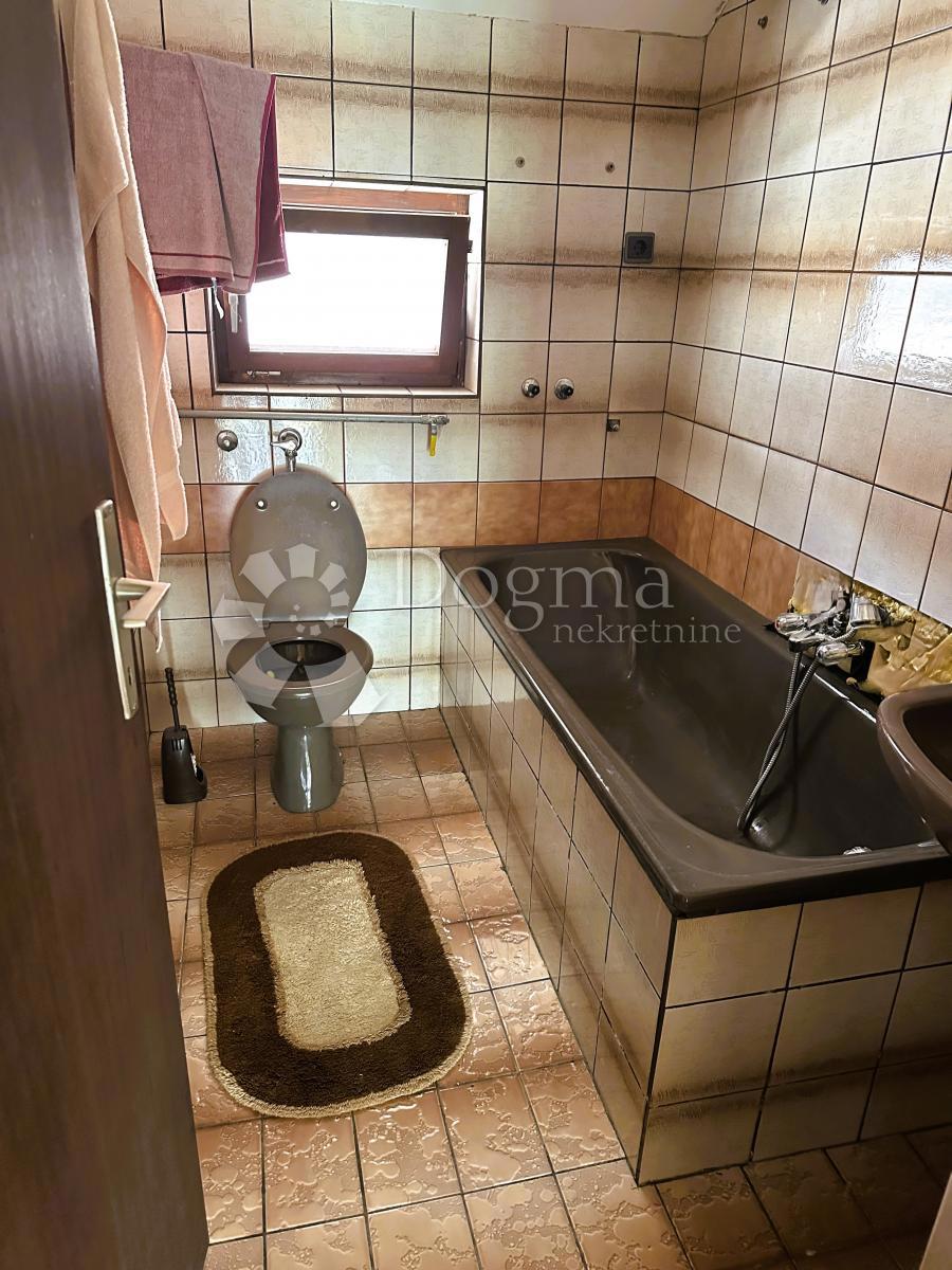 Casa Oštrice, Novi Marof, 110m2