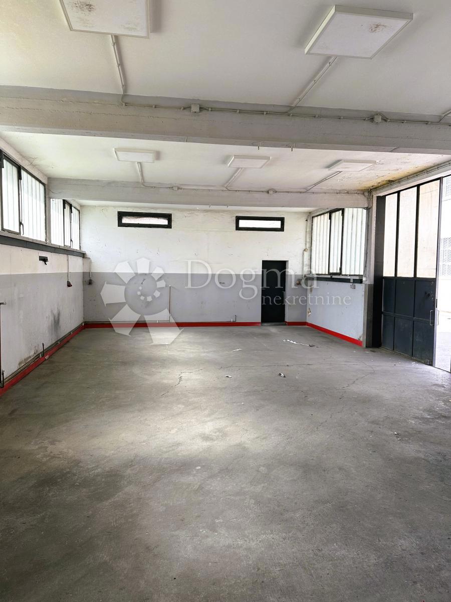 Casa Oštrice, Novi Marof, 110m2