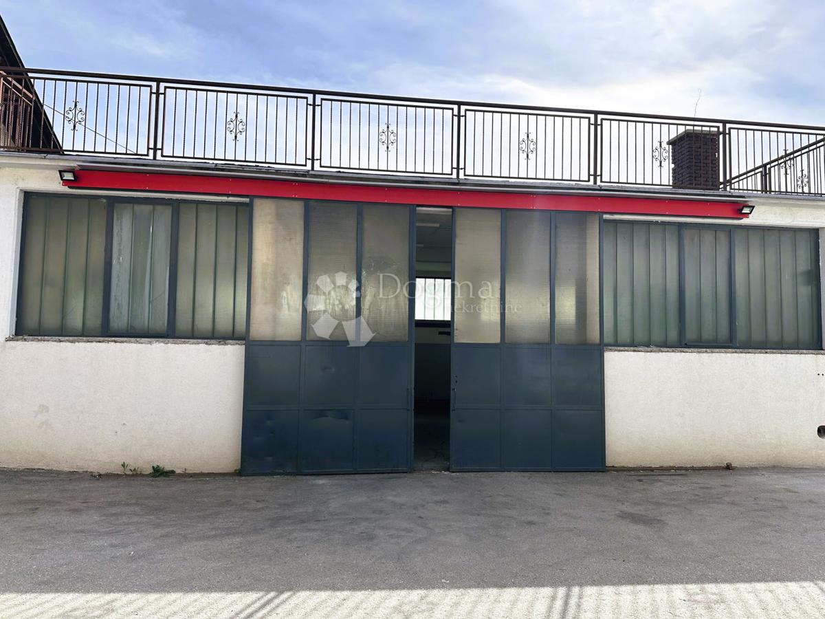 Casa Oštrice, Novi Marof, 110m2