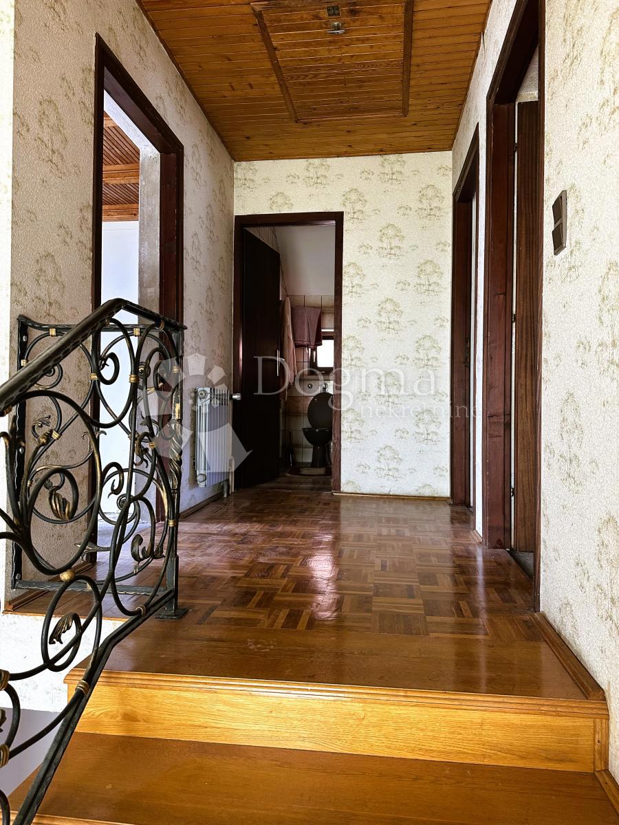Casa Oštrice, Novi Marof, 110m2