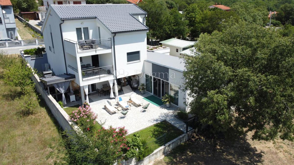 Casa Tribalj, Vinodolska Općina, 330m2
