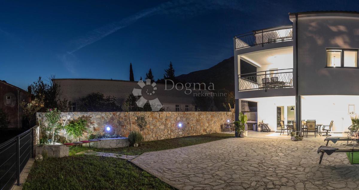 Casa Tribalj, Vinodolska Općina, 330m2