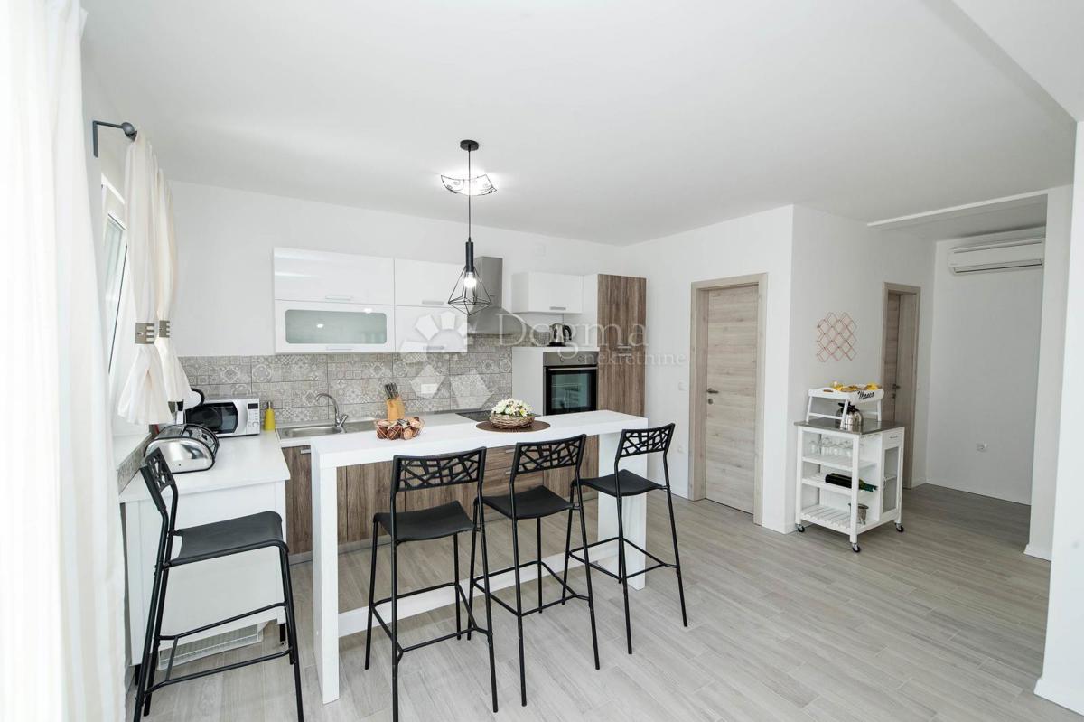 Casa Tribalj, Vinodolska Općina, 330m2