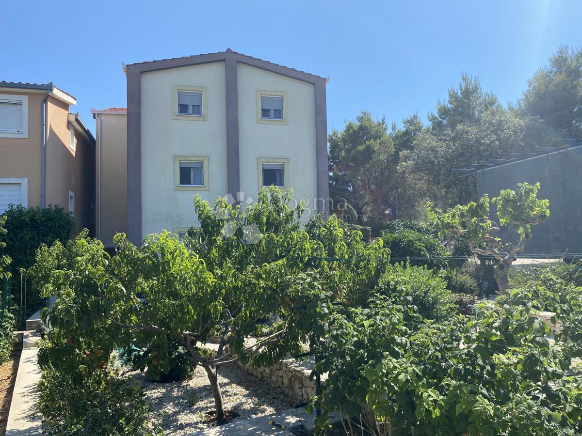 Casa Ražanj, Rogoznica, 650m2