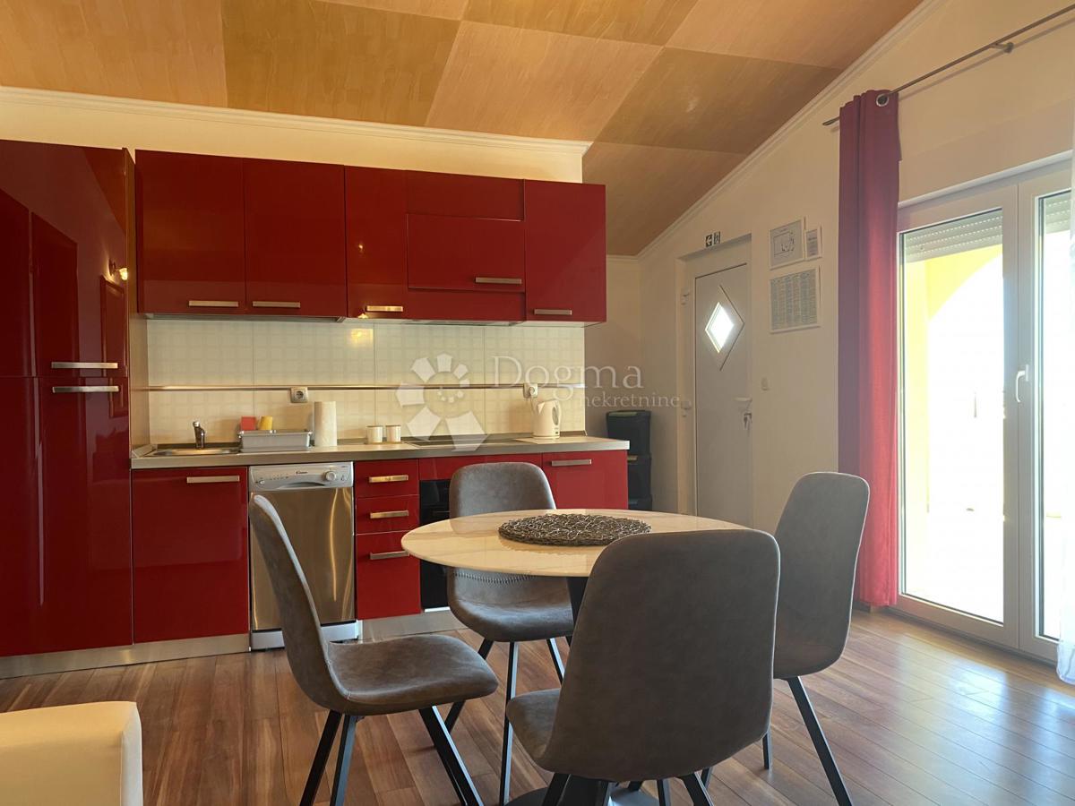 Casa Ražanj, Rogoznica, 650m2