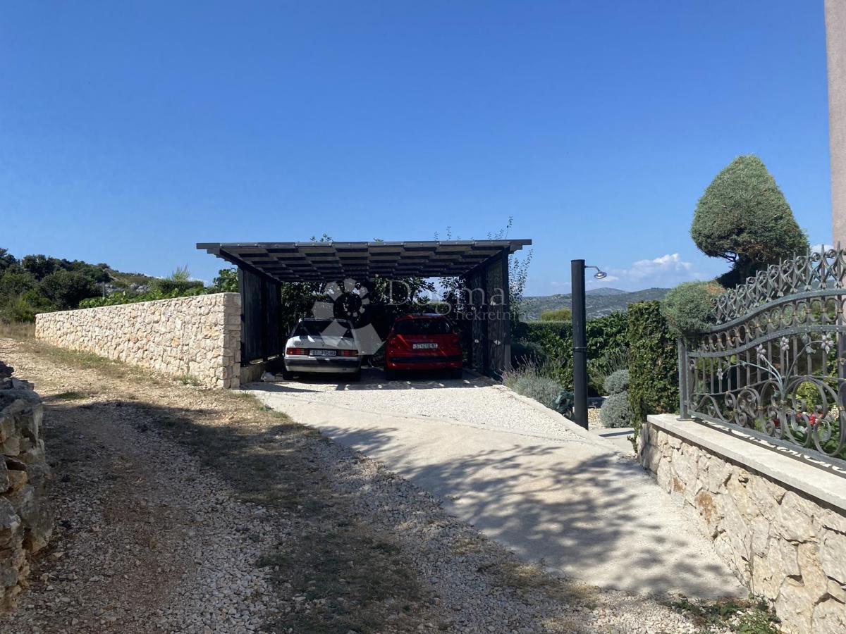 Casa Ražanj, Rogoznica, 650m2